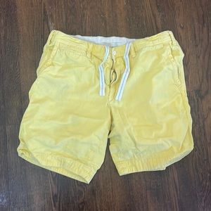 Size 36 yellow khaki relaxed fit Polo by Ralph Lauren men’s shorts